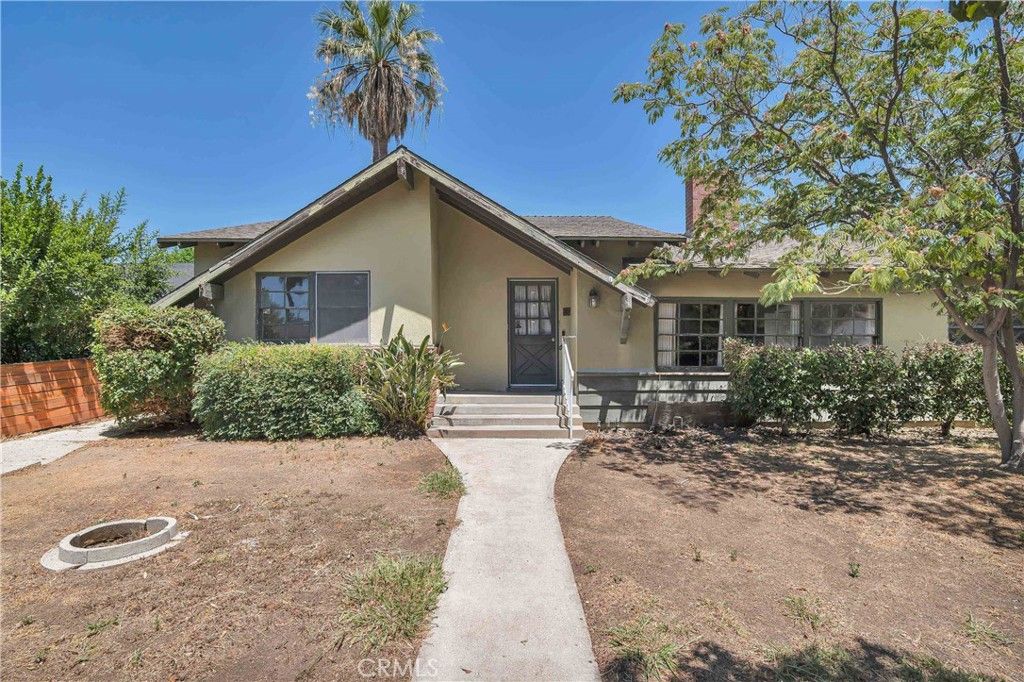 23635 Bessemer Street, Woodland Hills, CA 91367