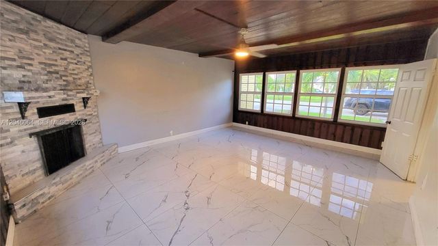 720 NE 5th Street 11, Hallandale Beach, FL 33009