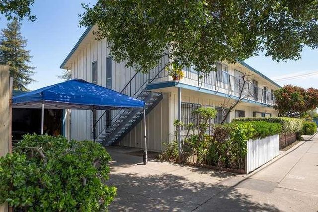 479 E O'Keefe Street, East Palo Alto, CA 94303