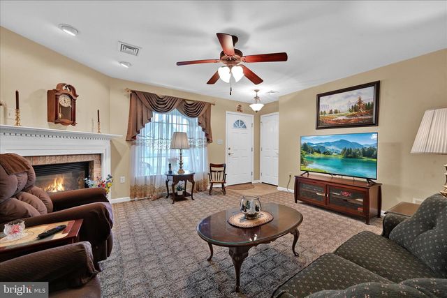 931 CAMBRIDGE DR, Manheim, PA 17545