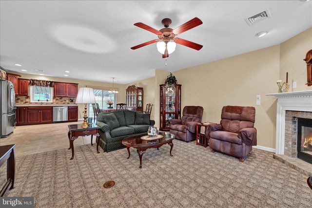 931 CAMBRIDGE DR, Manheim, PA 17545