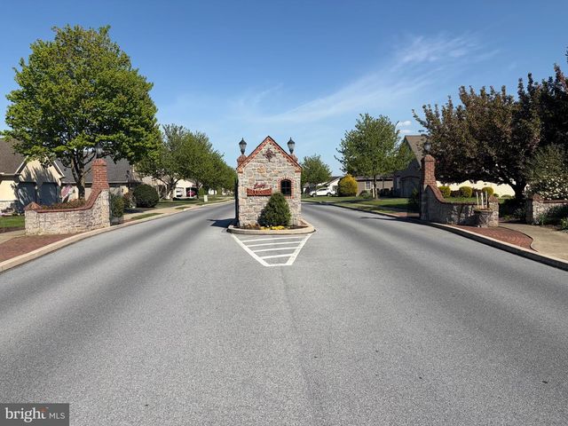 931 CAMBRIDGE DR, Manheim, PA 17545