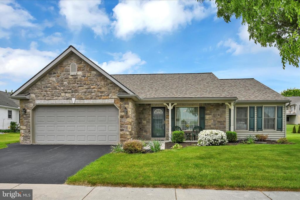 931 CAMBRIDGE DR, Manheim, PA 17545