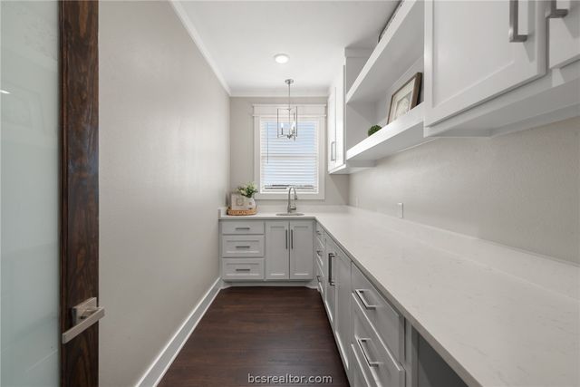 7844 Mathis Creek Drive, Bryan, TX 77808