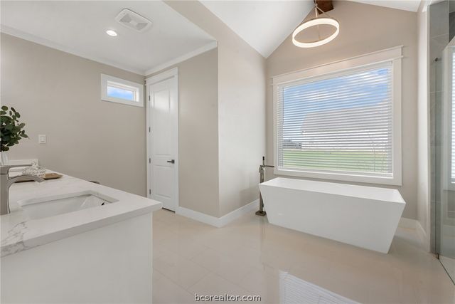 7844 Mathis Creek Drive, Bryan, TX 77808