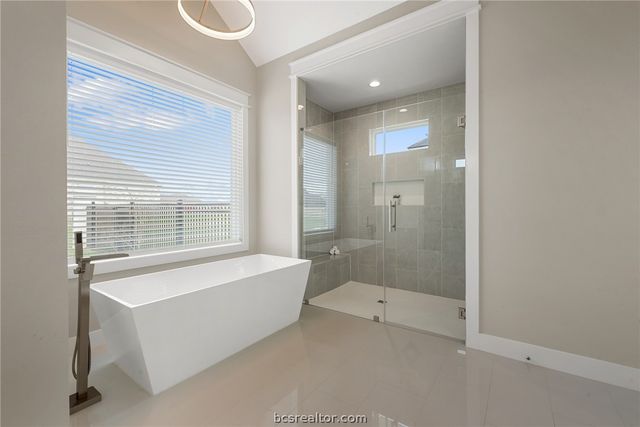 7844 Mathis Creek Drive, Bryan, TX 77808