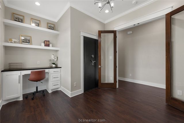 7844 Mathis Creek Drive, Bryan, TX 77808