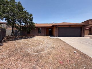 4417 Spanish Broom Court NW, Albuquerque, NM 87120