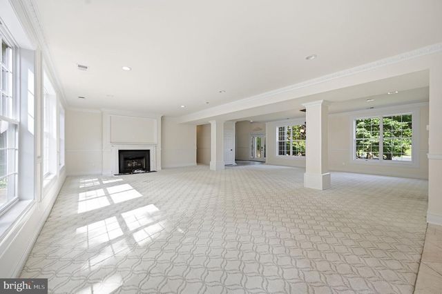 3209 SHOREVIEW RD, Triangle, VA 22172