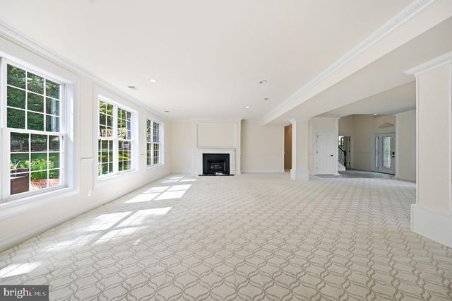 3209 SHOREVIEW RD, Triangle, VA 22172