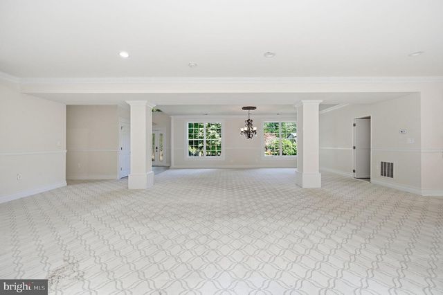3209 SHOREVIEW RD, Triangle, VA 22172