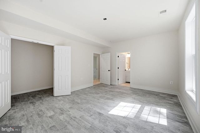 3209 SHOREVIEW RD, Triangle, VA 22172