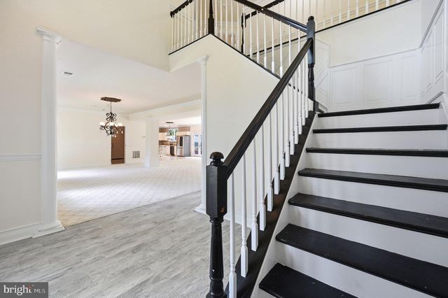 3209 SHOREVIEW RD, Triangle, VA 22172