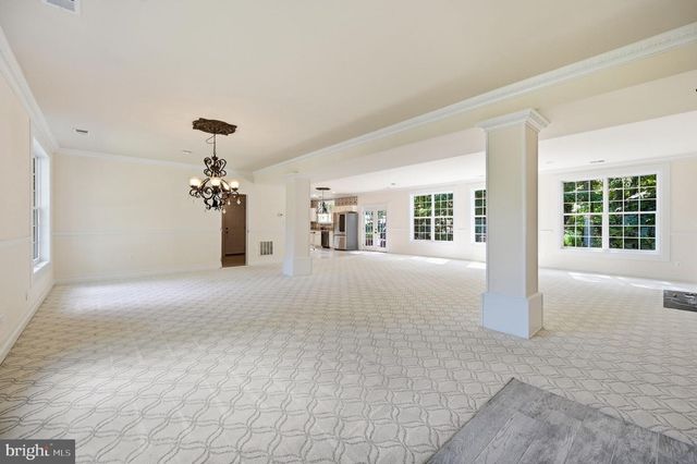 3209 SHOREVIEW RD, Triangle, VA 22172
