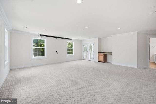 3209 SHOREVIEW RD, Triangle, VA 22172