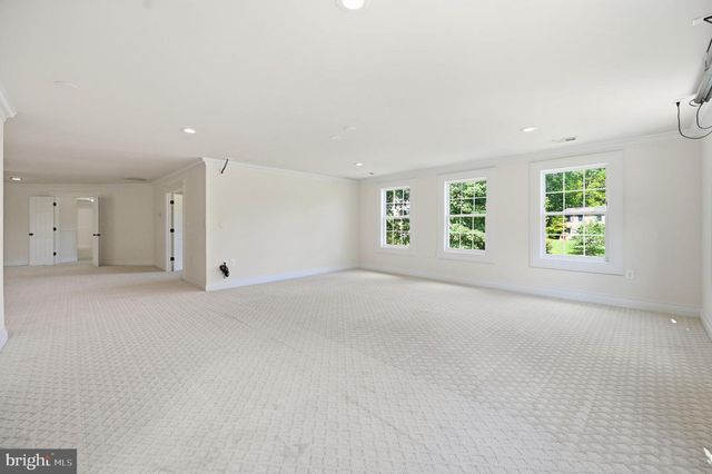 3209 SHOREVIEW RD, Triangle, VA 22172