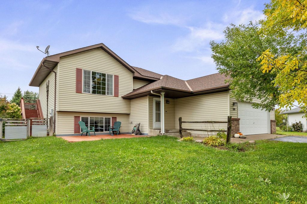 109 Homestead Circle, Buffalo, MN 55313 — exterior