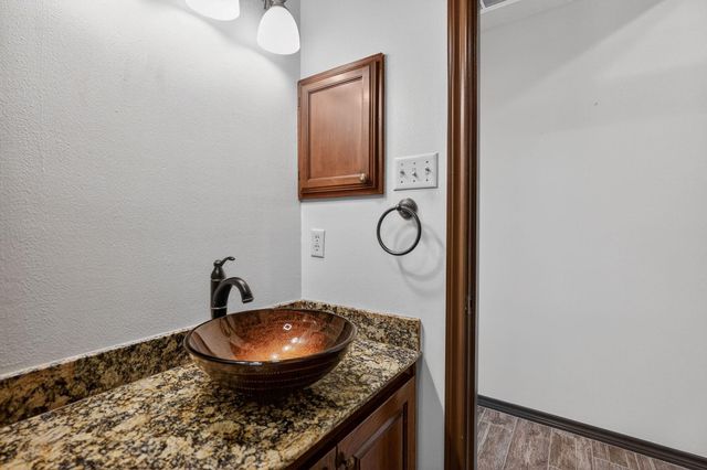 5680 Pratt Road, College Station, TX 77845