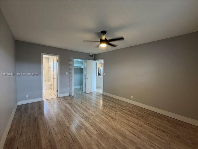5071 W Oakland Park Boulevard 205, Lauderdale Lakes, FL 33313