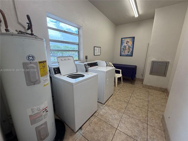 5071 W Oakland Park Boulevard 205, Lauderdale Lakes, FL 33313