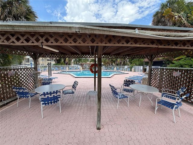 5071 W Oakland Park Boulevard 205, Lauderdale Lakes, FL 33313