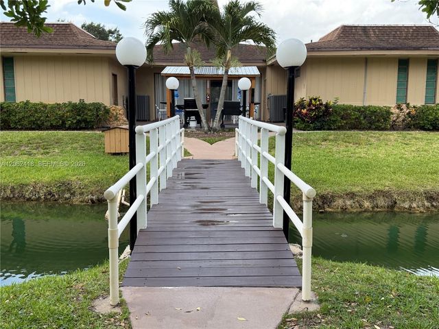 5071 W Oakland Park Boulevard 205, Lauderdale Lakes, FL 33313