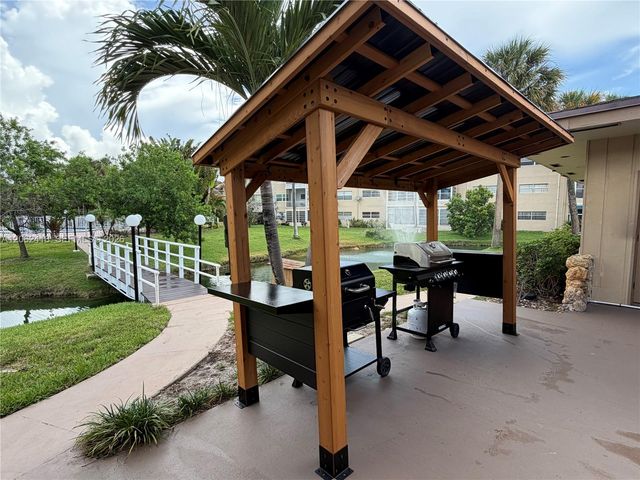 5071 W Oakland Park Boulevard 205, Lauderdale Lakes, FL 33313