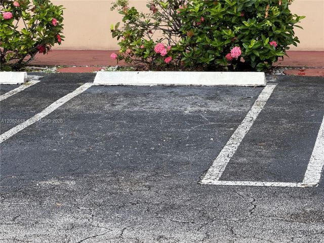 5071 W Oakland Park Boulevard 205, Lauderdale Lakes, FL 33313