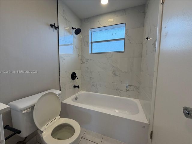 5071 W Oakland Park Boulevard 205, Lauderdale Lakes, FL 33313