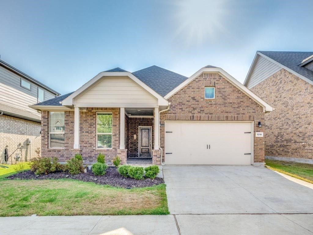 1316 Millerbird Way, Argyle, TX 76226 — exterior