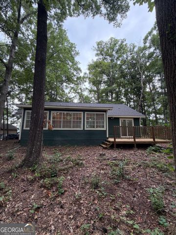 1094 Crystal Lake Road, Atlanta, GA 30349