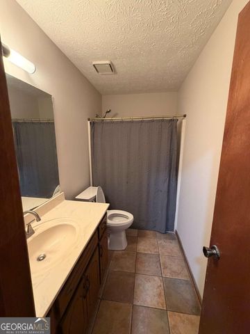 1094 Crystal Lake Road, Atlanta, GA 30349