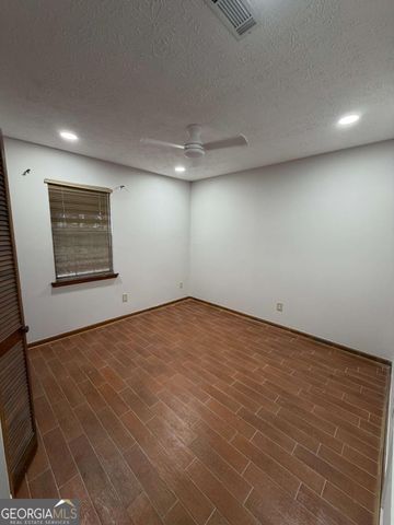 1094 Crystal Lake Road, Atlanta, GA 30349