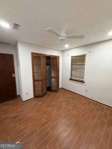 1094 Crystal Lake Road, Atlanta, GA 30349