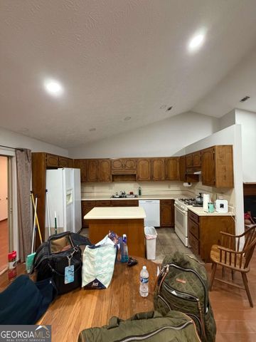 1094 Crystal Lake Road, Atlanta, GA 30349