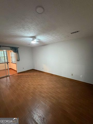 1094 Crystal Lake Road, Atlanta, GA 30349