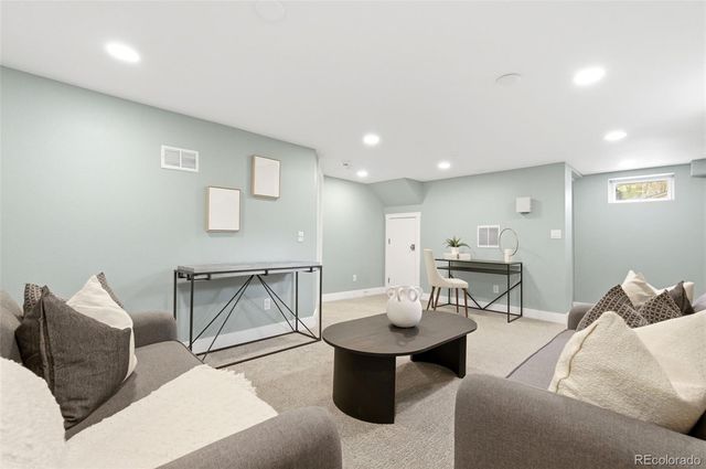 800 Monroe Street, Denver, CO 80206