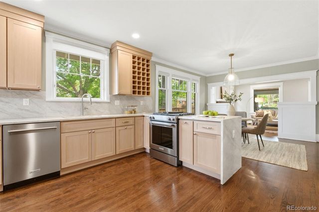 800 Monroe Street, Denver, CO 80206