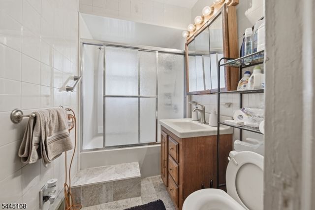148 W End Ave, Englewood City, NJ 07631