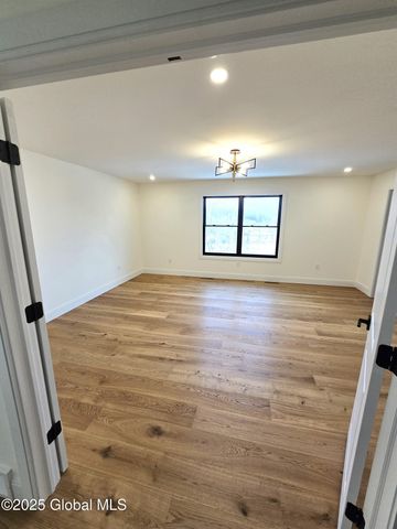 3 Faulkner Drive, Waterford, NY 12188