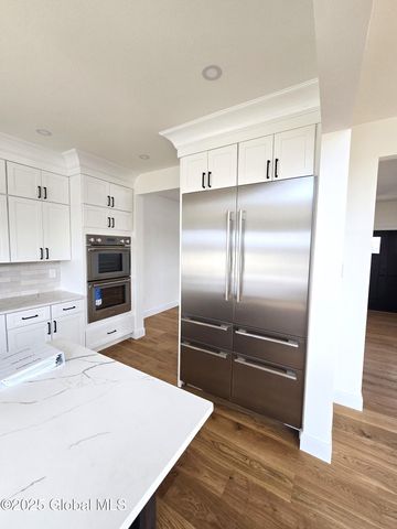 3 Faulkner Drive, Waterford, NY 12188