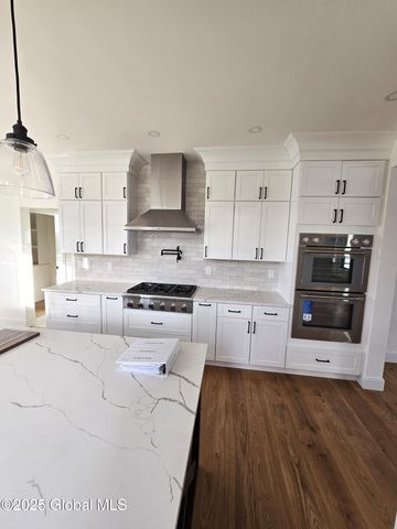 3 Faulkner Drive, Waterford, NY 12188