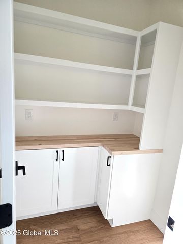 3 Faulkner Drive, Waterford, NY 12188