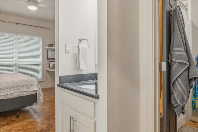 220 Rs County Road 4263, Emory, TX 75440