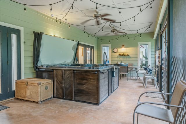 220 Rs County Road 4263, Emory, TX 75440