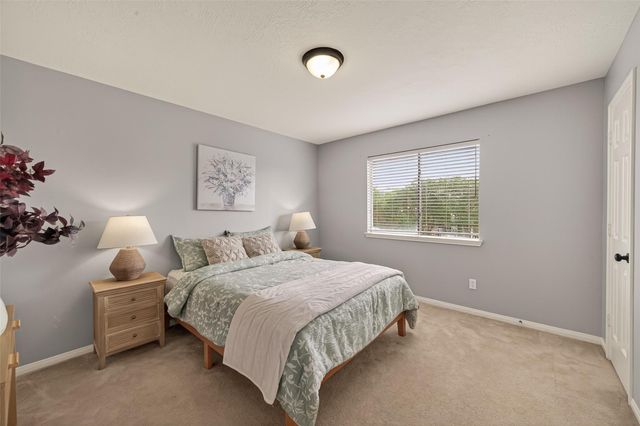 405 Pecan Grove, Dickinson, TX 77539