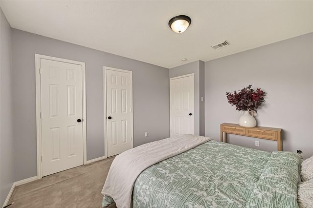 405 Pecan Grove, Dickinson, TX 77539