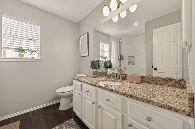 405 Pecan Grove, Dickinson, TX 77539