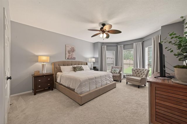 405 Pecan Grove, Dickinson, TX 77539