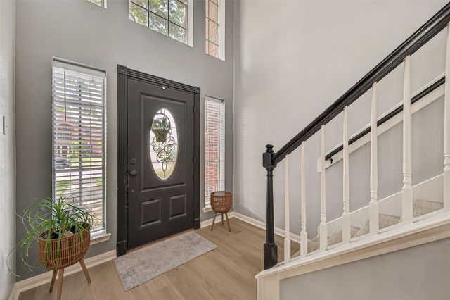 405 Pecan Grove, Dickinson, TX 77539